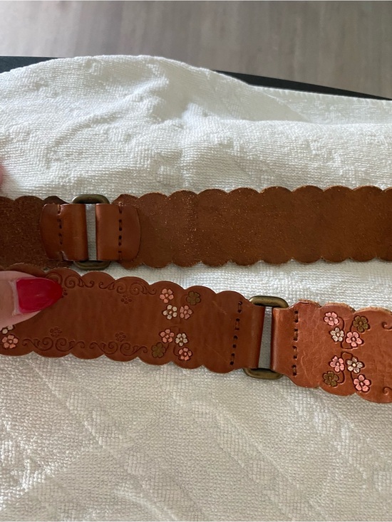 Accessories - Scalloped Floral Brown Leather Waist Belt